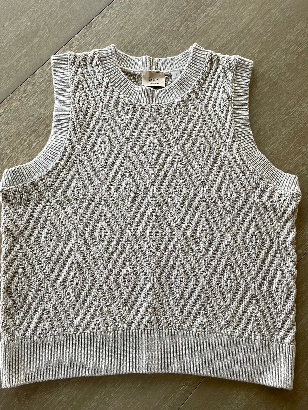 Elie. Tahari Ivory & Tan Textured Diamond Knit Crewneck Sweater Vest